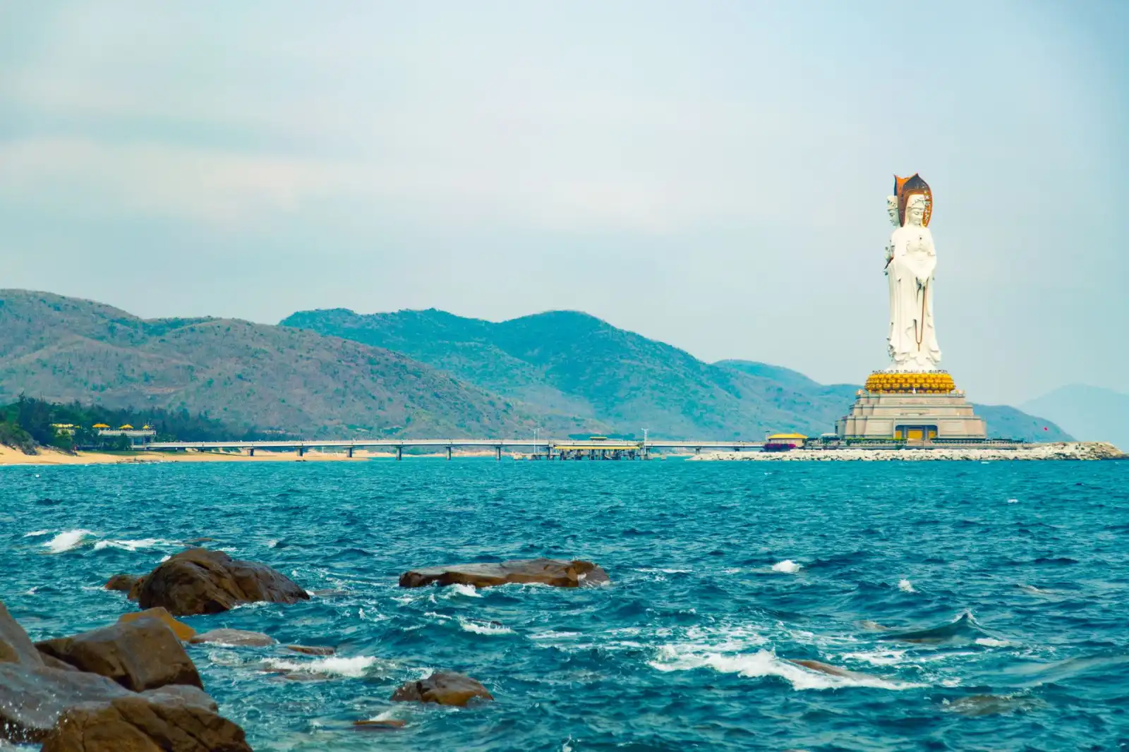 海口英弛晚微科技会议摄像头与音响参数对比及技术解析